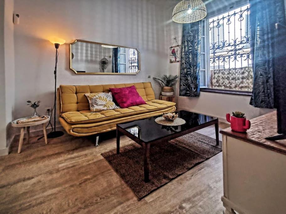 Apartamento A 2 Minutos De Plaza La Merced, Málaga Dış mekan fotoğraf